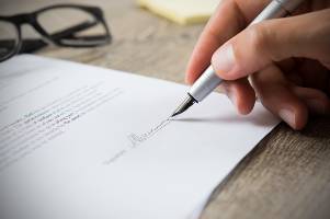 pen signing document